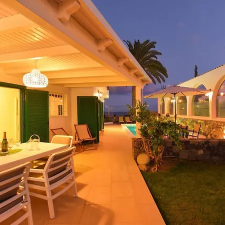 Villa Sahara - *